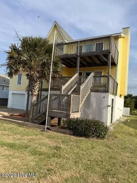 2306 Ocean Dr, Emerald Isle, NC 28594
