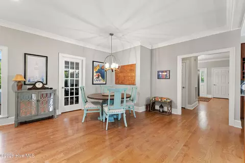 Dining - 409 Whitebridge Rd, Hampstead, NC 28443 photo 2 of 2