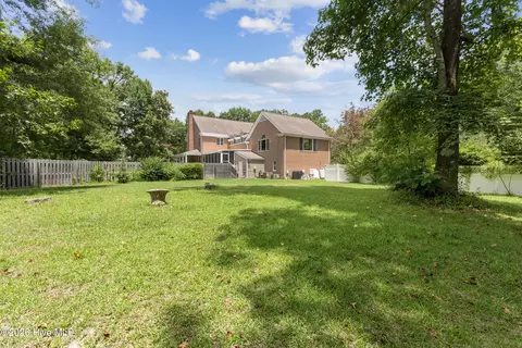 Exterior - 409 Whitebridge Rd, Hampstead, NC 28443 photo 12 of 12