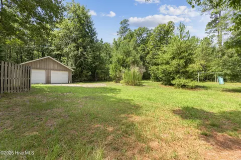 Exterior - 409 Whitebridge Rd, Hampstead, NC 28443 photo 11 of 12