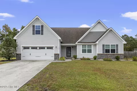 100 Kenna Ct, Jacksonville, NC 28540