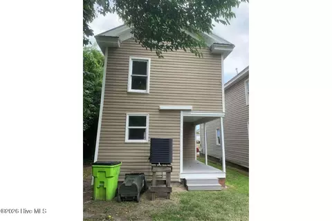 Exterior - 857 Pasteur St, New Bern, NC 28560 photo 2 of 5