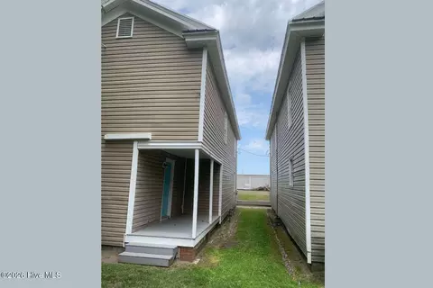 Exterior - 857 Pasteur St, New Bern, NC 28560 photo 3 of 5