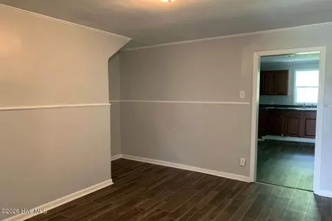 Living - 857 Pasteur St, New Bern, NC 28560 photo 4 of 4