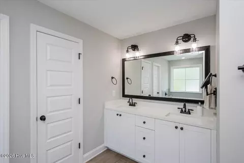 Bath - 1868 Preservation Cir, Evans, GA 30809 photo 4 of 13