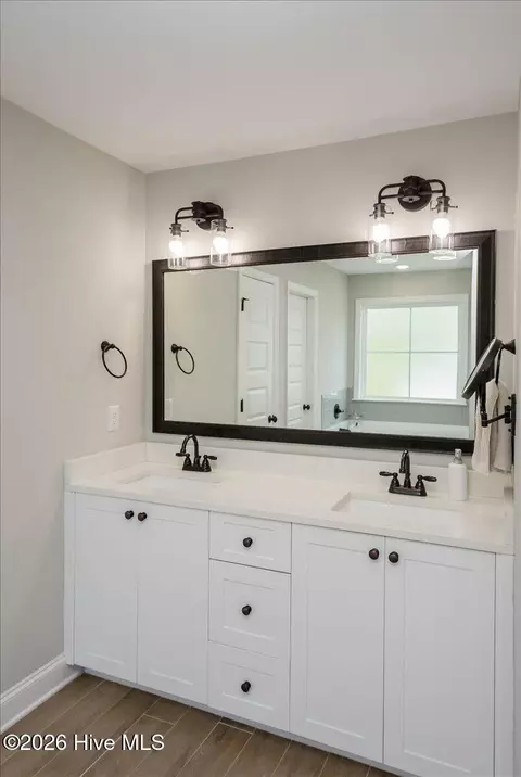 Bath - 1868 Preservation Cir, Evans, GA 30809 photo 6 of 13
