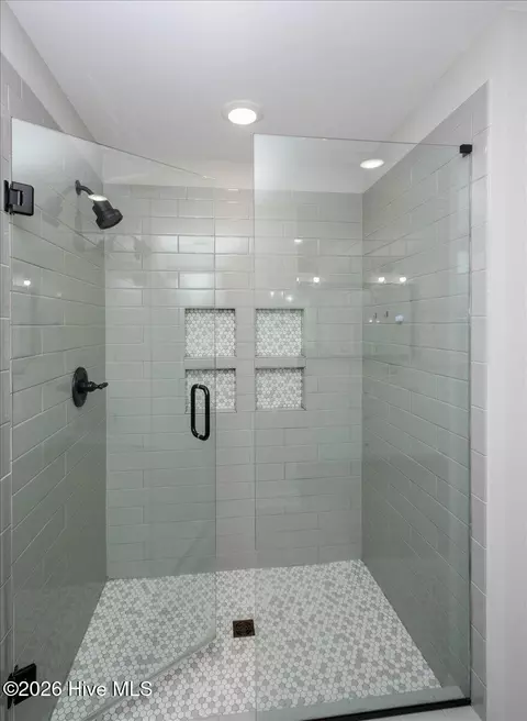 Bath - 1868 Preservation Cir, Evans, GA 30809 photo 5 of 13