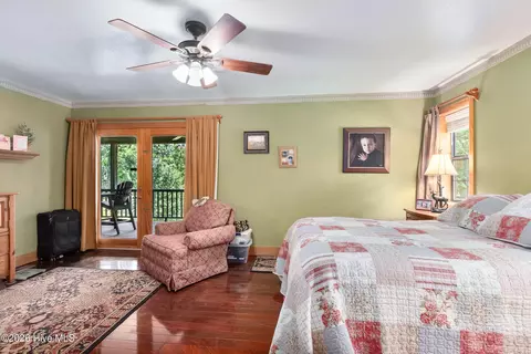 Bedroom - 524 Sierra Cir, Murphy, NC 28906 photo 4 of 11