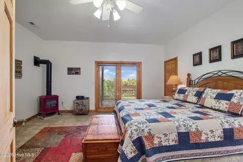 Bedroom - 524 Sierra Cir, Murphy, NC 28906 photo 10 of 11