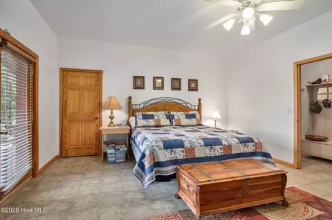 Bedroom - 524 Sierra Cir, Murphy, NC 28906 photo 11 of 11