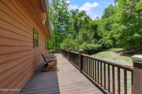Exterior - 524 Sierra Cir, Murphy, NC 28906 photo 6 of 43