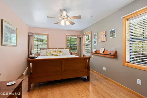 Bedroom - 524 Sierra Cir, Murphy, NC 28906 photo 5 of 11