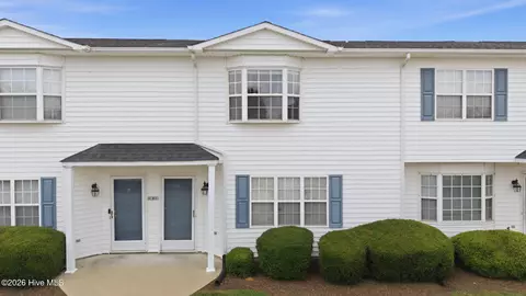 3943 Sterling Pointe Dr #RRR4, Winterville, NC 28590