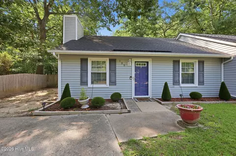 125 Pheasant Ct, Rocky Mount, NC 27804