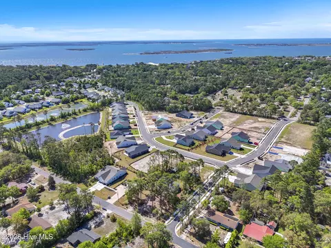 2012 Oakton Dr #12, Southport, NC 28461