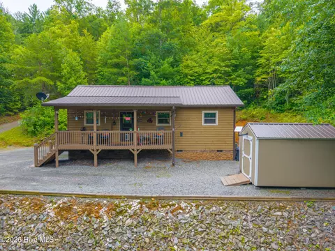 Exterior - 40 Refuge Ridge Rd, Murphy, NC 28906 photo 3 of 4