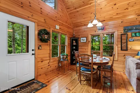 Dining - 104 Antler Ln, Murphy, NC 28906 photo 1 of 3