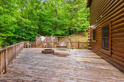 Exterior - 104 Antler Ln, Murphy, NC 28906 photo 6 of 13