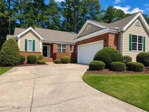 150 Lighthorse Cir, Aberdeen, NC 28315