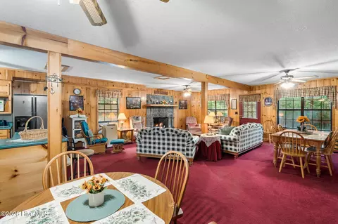 Dining - 910 Laurel Branch Rd, Murphy, NC 28906 photo 1 of 5