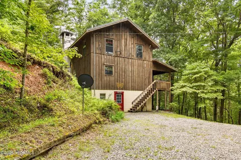 Exterior - 910 Laurel Branch Rd, Murphy, NC 28906 photo 6 of 20