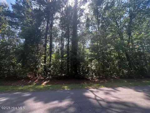 5710 Barbary Coast Dr, New Bern, NC 28560