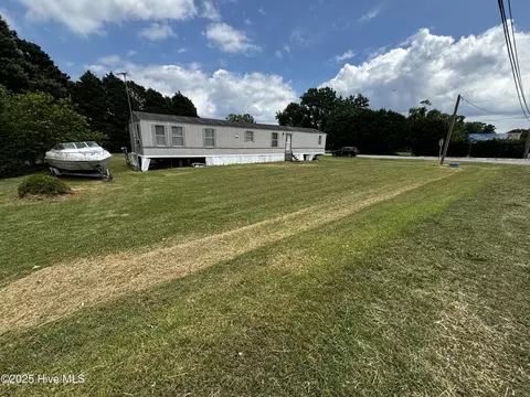 101 Edgewater Dr, Grandy, NC 27939 photo 2