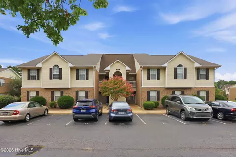 3006 Mulberry Ln #F, Greenville, NC 27858