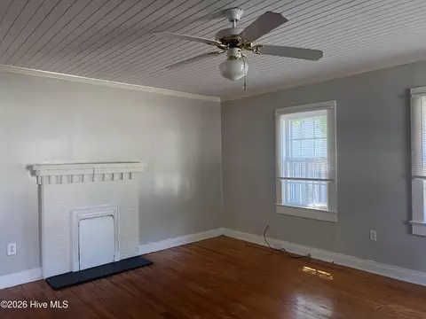 223 Holt St, Thomson, GA 30824 photo 6