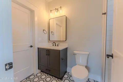 Bath - 3343 Tom Bartles Rd, Appling, GA 30802 photo 2 of 4