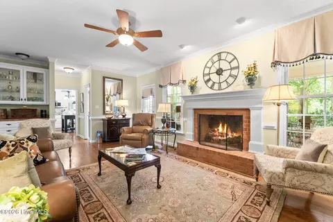 Living - 4488 Crabapple Ct, Evans, GA 30809 photo 3 of 4