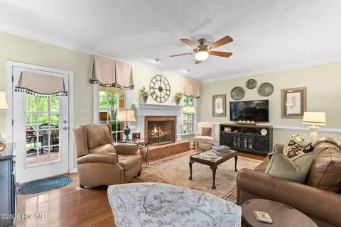 Living - 4488 Crabapple Ct, Evans, GA 30809 photo 1 of 4