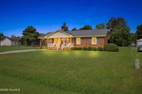 1538 Westmont Dr, Greenville, NC 27834