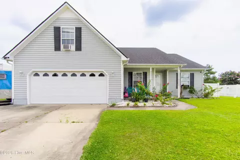 1010 Locust Ct, Havelock, NC 28532