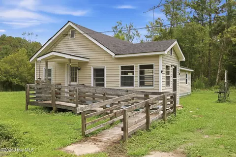 800 Goat Neck Rd, Columbia, NC 27925
