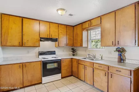 Kitchen - 4109 Mack Ln, Augusta, GA 30906 photo 2 of 2