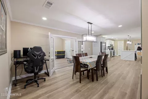 Dining - 4183 Wheeler Rd, Martinez, GA 30907 photo 4 of 4