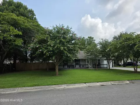 507 Fox Run Rd, Jacksonville, NC 28546