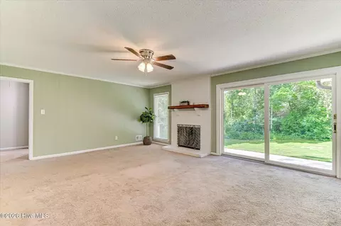 Living - 3333 Sugar Mill Ct, Augusta, GA 30907 photo 3 of 8