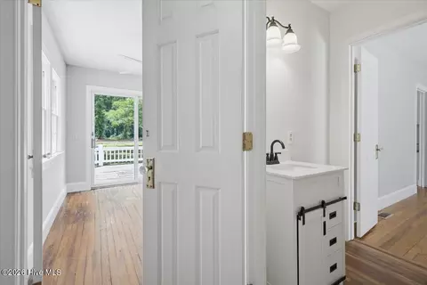 Entry Way - 215 E Baltimore Ave, Pinebluff, NC 28373 photo 4 of 4