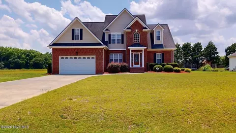 106 Topaz Ct, Goldsboro, NC 27530
