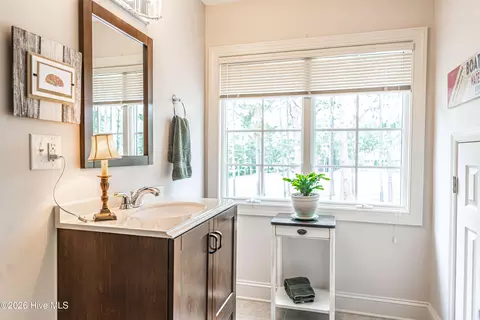 Bath - 52 Mcmichael Dr, Pinehurst, NC 28374 photo 6 of 7