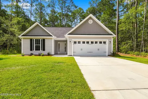 548 Briarwood Dr NW, Calabash, NC 28467