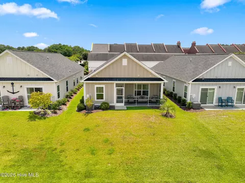 Exterior - 7605 Privateer Loop, Sunset Beach, NC 28468 photo 10 of 13