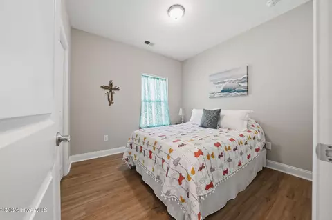 Bedroom - 7605 Privateer Loop, Sunset Beach, NC 28468 photo 1 of 4