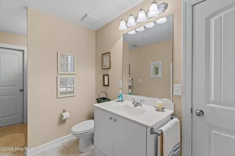 Bath - 355 Connor Cir, Evans, GA 30809 photo 6 of 7