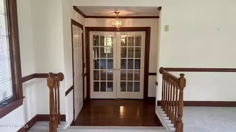 Entry Way - 101 E Vance St, Williamston, NC 27892 photo 2 of 4
