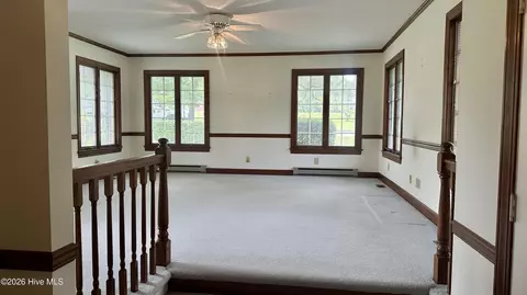 Living - 101 E Vance St, Williamston, NC 27892 photo 4 of 6