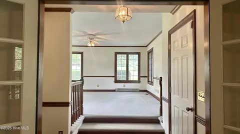 Living - 101 E Vance St, Williamston, NC 27892 photo 3 of 6
