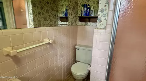 Bath - 101 E Vance St, Williamston, NC 27892 photo 6 of 7